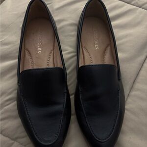 AEROSOLES Classic Black Flats